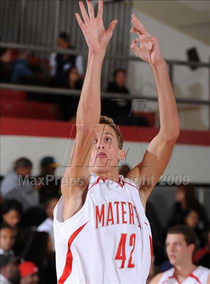 Thumbnail 3 in Mater Dei vs. Gahr (2009 Pangos Dream Classic) photogallery.