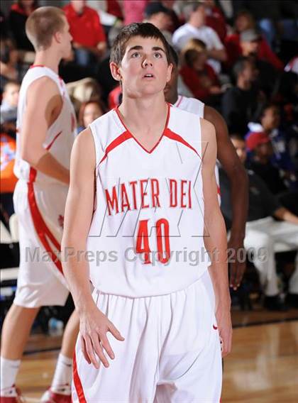 Thumbnail 3 in Mater Dei vs. Gahr (2009 Pangos Dream Classic) photogallery.