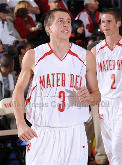Thumbnail 1 in Mater Dei vs. Gahr (2009 Pangos Dream Classic) photogallery.