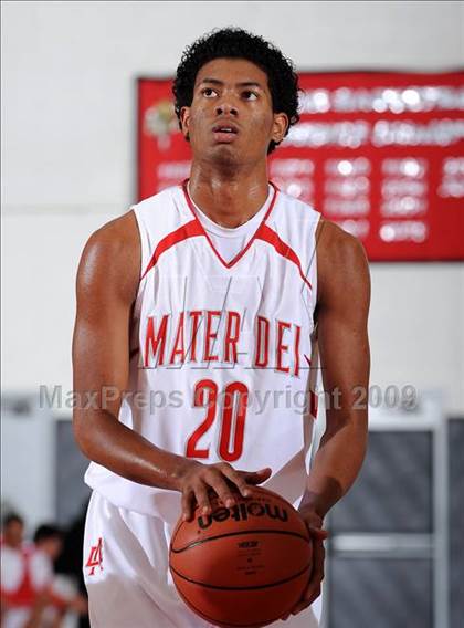 Thumbnail 3 in Mater Dei vs. Gahr (2009 Pangos Dream Classic) photogallery.