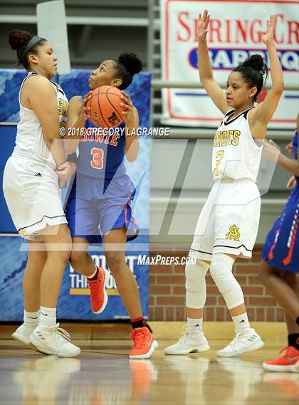 Thumbnail 1 in Amarillo vs. Bowie photogallery.