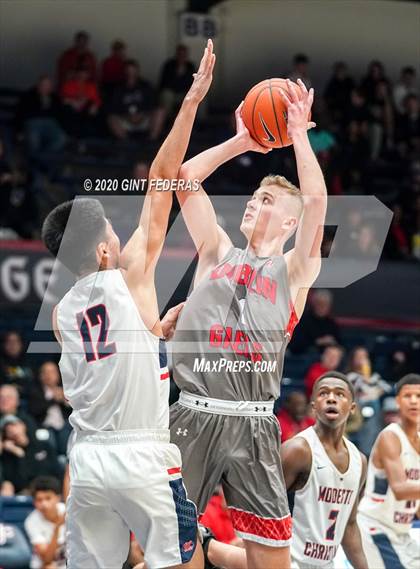 Thumbnail 3 in Dublin vs. Modesto Christian (MaxPreps MLK Classic) photogallery.