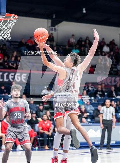 Thumbnail 3 in Dublin vs. Modesto Christian (MaxPreps MLK Classic) photogallery.