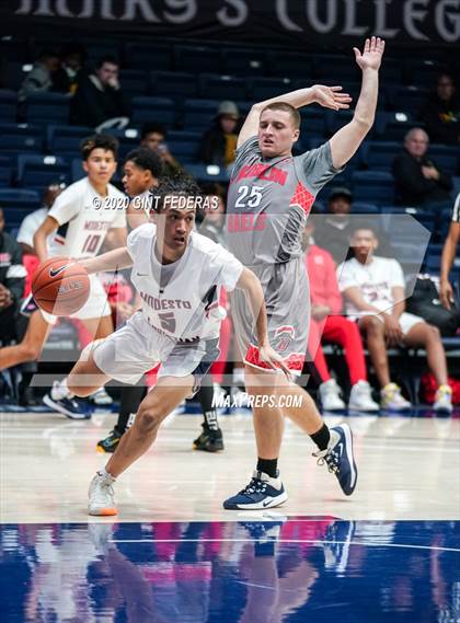 Thumbnail 2 in Dublin vs. Modesto Christian (MaxPreps MLK Classic) photogallery.