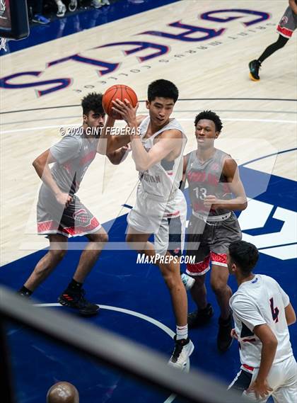 Thumbnail 2 in Dublin vs. Modesto Christian (MaxPreps MLK Classic) photogallery.
