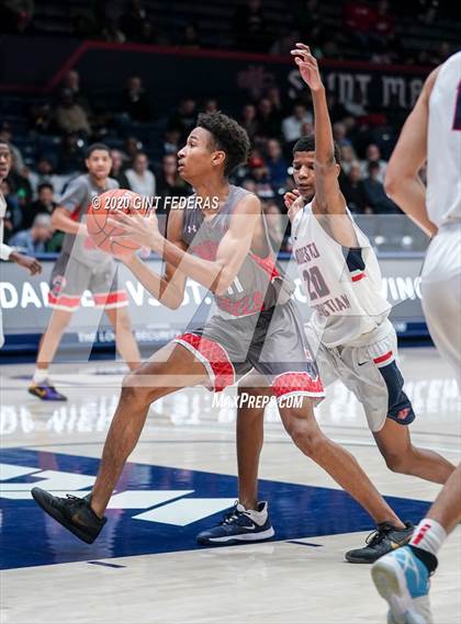 Thumbnail 3 in Dublin vs. Modesto Christian (MaxPreps MLK Classic) photogallery.