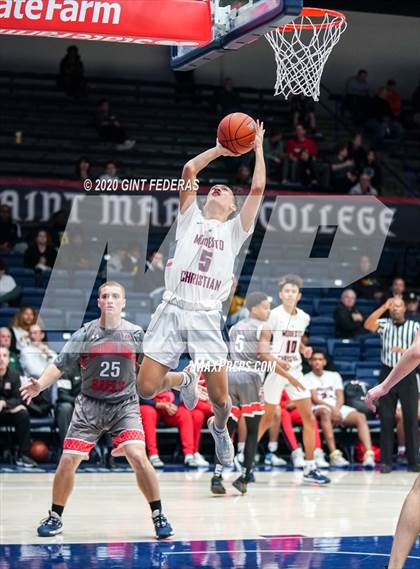 Thumbnail 2 in Dublin vs. Modesto Christian (MaxPreps MLK Classic) photogallery.