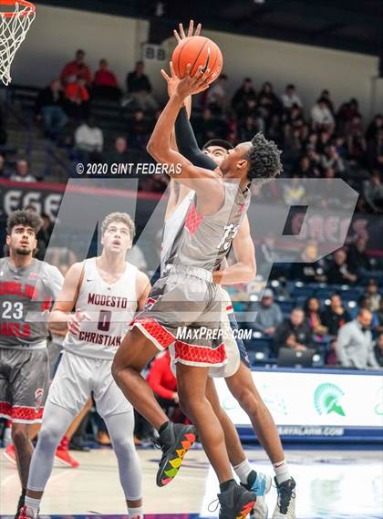 Thumbnail 1 in Dublin vs. Modesto Christian (MaxPreps MLK Classic) photogallery.