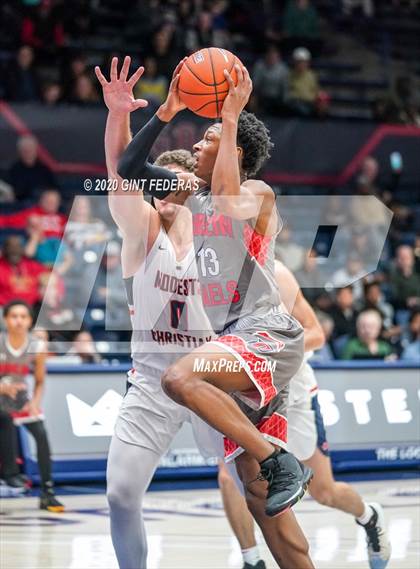 Thumbnail 2 in Dublin vs. Modesto Christian (MaxPreps MLK Classic) photogallery.