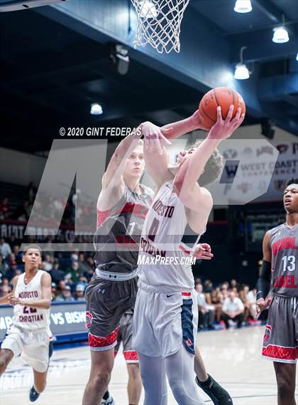Thumbnail 2 in Dublin vs. Modesto Christian (MaxPreps MLK Classic) photogallery.