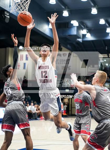 Thumbnail 2 in Dublin vs. Modesto Christian (MaxPreps MLK Classic) photogallery.