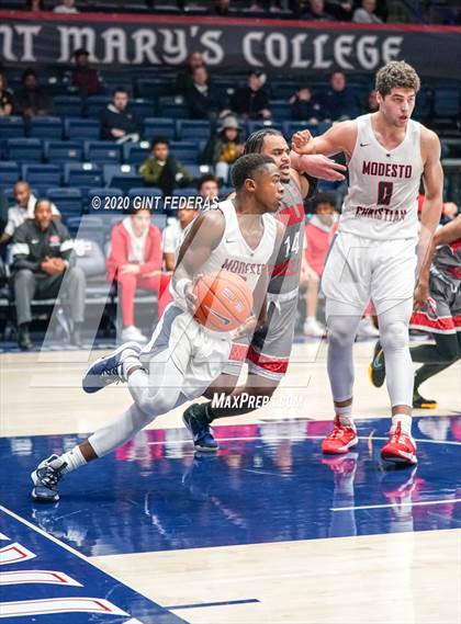 Thumbnail 1 in Dublin vs. Modesto Christian (MaxPreps MLK Classic) photogallery.