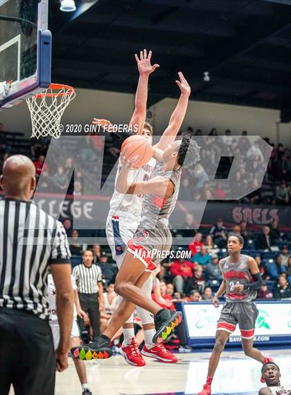 Thumbnail 3 in Dublin vs. Modesto Christian (MaxPreps MLK Classic) photogallery.