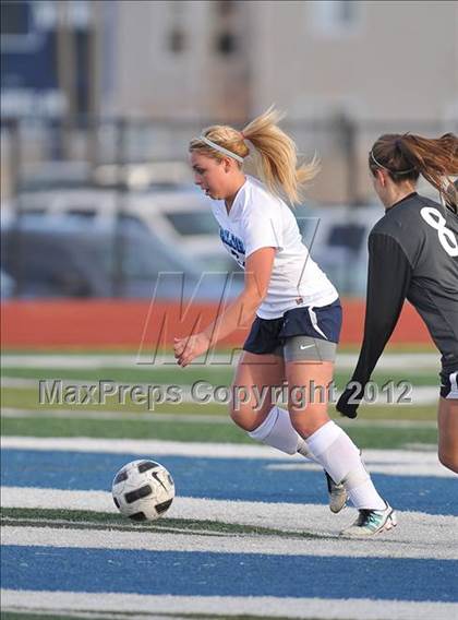 Thumbnail 2 in D'Evelyn @ Valor Christian photogallery.