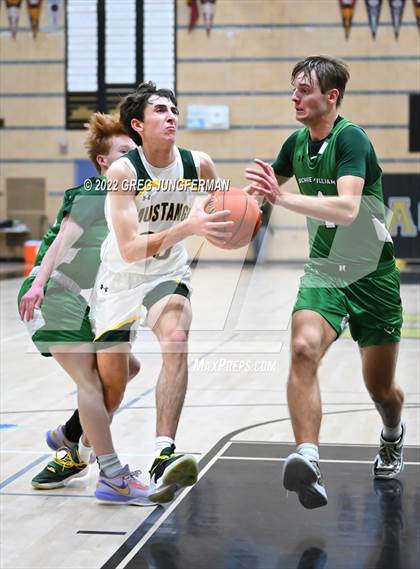 Thumbnail 1 in San Marin vs. Archie Williams (Windsor Holiday Shootout) photogallery.