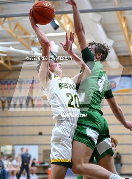 Thumbnail 1 in San Marin vs. Archie Williams (Windsor Holiday Shootout) photogallery.