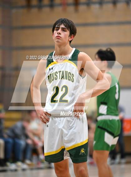 Thumbnail 3 in San Marin vs. Archie Williams (Windsor Holiday Shootout) photogallery.