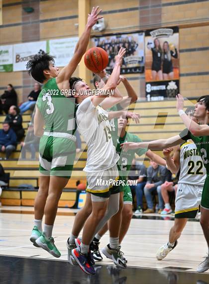Thumbnail 2 in San Marin vs. Archie Williams (Windsor Holiday Shootout) photogallery.