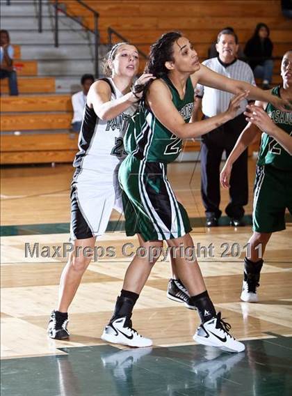 Thumbnail 2 in Pasadena vs. Kingwood Park (McDonald's Texas Invitational) photogallery.