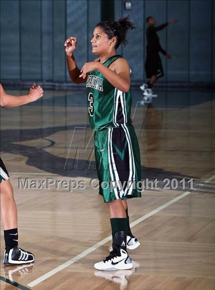 Thumbnail 1 in Pasadena vs. Kingwood Park (McDonald's Texas Invitational) photogallery.