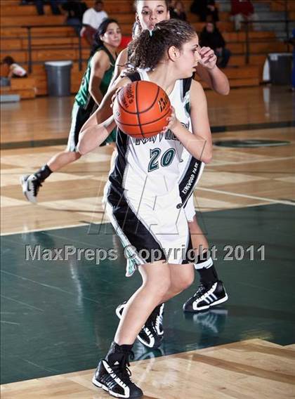 Thumbnail 3 in Pasadena vs. Kingwood Park (McDonald's Texas Invitational) photogallery.