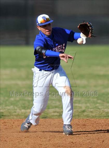Thumbnail 2 in South Garland vs. Dallas Jesuit (Creekview Tournament) photogallery.