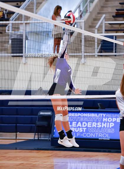 Thumbnail 3 in Boerne vs Alamo Heights (NISD Volleyball Tournament) photogallery.