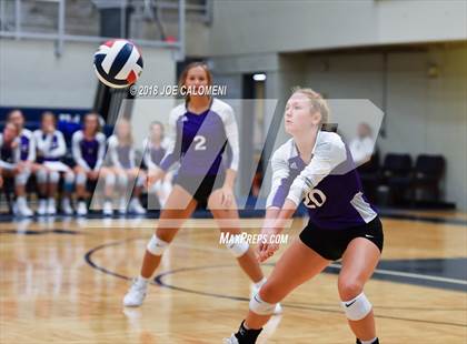 Thumbnail 3 in Boerne vs Alamo Heights (NISD Volleyball Tournament) photogallery.