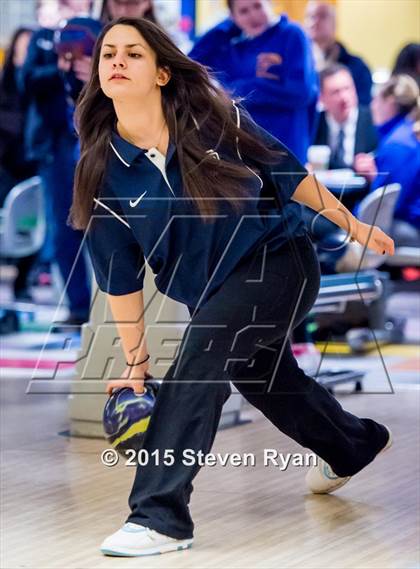 Thumbnail 1 in Kellenberg vs St. Dominic (NSCHSGAA Championship) photogallery.