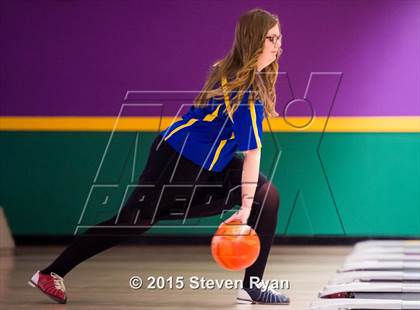 Thumbnail 2 in Kellenberg vs St. Dominic (NSCHSGAA Championship) photogallery.