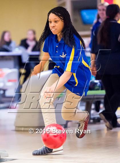 Thumbnail 1 in Kellenberg vs St. Dominic (NSCHSGAA Championship) photogallery.