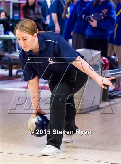 Thumbnail 2 in Kellenberg vs St. Dominic (NSCHSGAA Championship) photogallery.