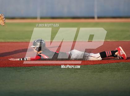Thumbnail 1 in Whiteoak vs Hiland (OHSAA D4 Regional Final) photogallery.