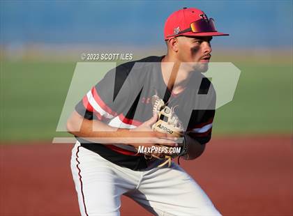 Thumbnail 3 in Whiteoak vs Hiland (OHSAA D4 Regional Final) photogallery.