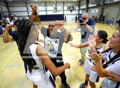 Thumbnail 3 in  Mary Star of the Sea vs. Agoura (CIF-SS D4AA Final) photogallery.