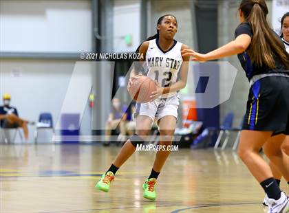 Thumbnail 1 in  Mary Star of the Sea vs. Agoura (CIF-SS D4AA Final) photogallery.