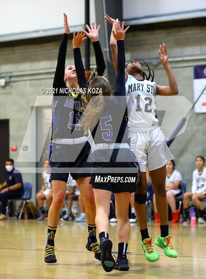 Thumbnail 3 in  Mary Star of the Sea vs. Agoura (CIF-SS D4AA Final) photogallery.