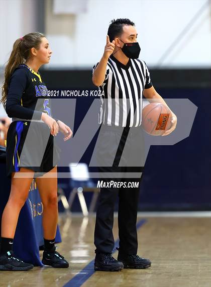 Thumbnail 3 in  Mary Star of the Sea vs. Agoura (CIF-SS D4AA Final) photogallery.