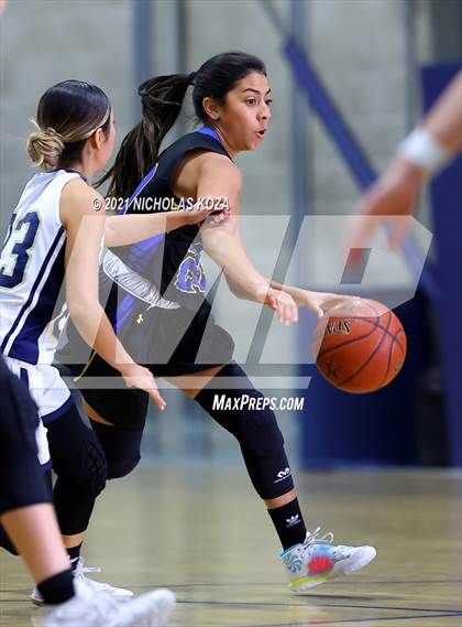 Thumbnail 3 in  Mary Star of the Sea vs. Agoura (CIF-SS D4AA Final) photogallery.