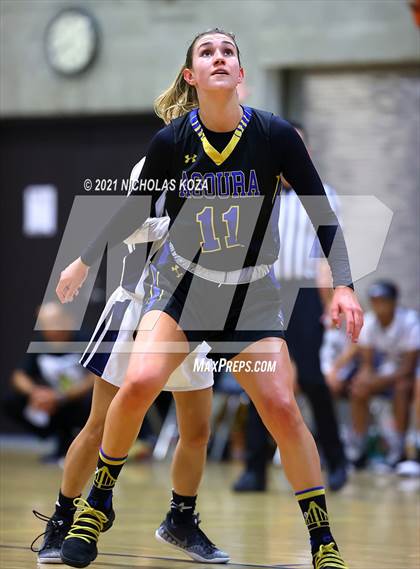 Thumbnail 1 in  Mary Star of the Sea vs. Agoura (CIF-SS D4AA Final) photogallery.