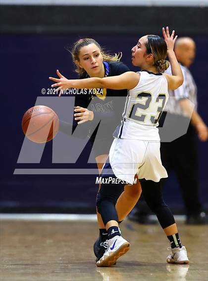 Thumbnail 3 in  Mary Star of the Sea vs. Agoura (CIF-SS D4AA Final) photogallery.