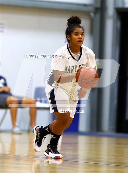 Thumbnail 3 in  Mary Star of the Sea vs. Agoura (CIF-SS D4AA Final) photogallery.