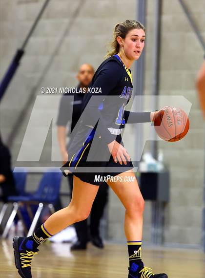 Thumbnail 1 in  Mary Star of the Sea vs. Agoura (CIF-SS D4AA Final) photogallery.