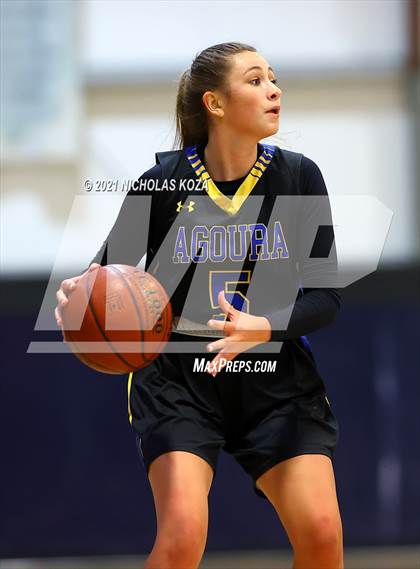 Thumbnail 3 in  Mary Star of the Sea vs. Agoura (CIF-SS D4AA Final) photogallery.
