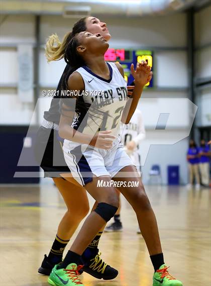 Thumbnail 1 in  Mary Star of the Sea vs. Agoura (CIF-SS D4AA Final) photogallery.