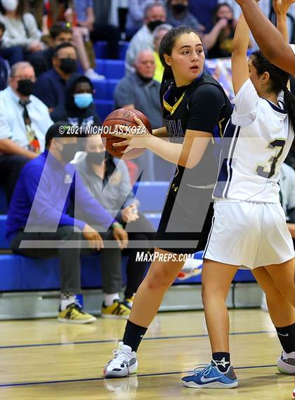 Thumbnail 1 in  Mary Star of the Sea vs. Agoura (CIF-SS D4AA Final) photogallery.