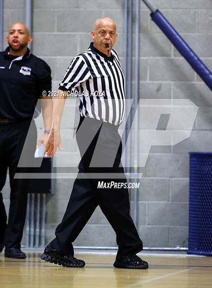 Thumbnail 2 in  Mary Star of the Sea vs. Agoura (CIF-SS D4AA Final) photogallery.