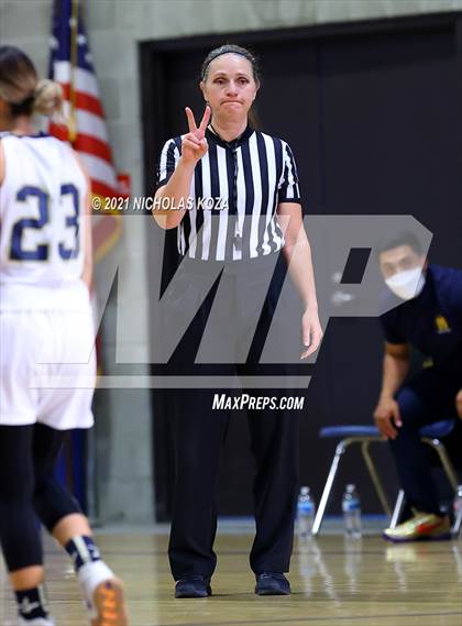 Thumbnail 2 in  Mary Star of the Sea vs. Agoura (CIF-SS D4AA Final) photogallery.