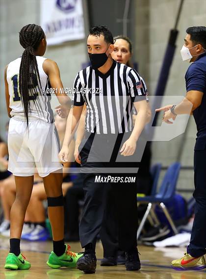 Thumbnail 2 in  Mary Star of the Sea vs. Agoura (CIF-SS D4AA Final) photogallery.