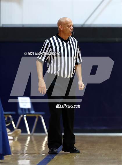 Thumbnail 1 in  Mary Star of the Sea vs. Agoura (CIF-SS D4AA Final) photogallery.